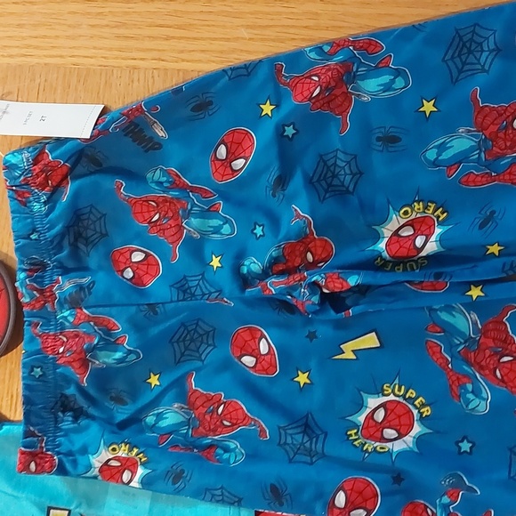 Spiderman 3 piece pyjama set - Picture 3 of 4